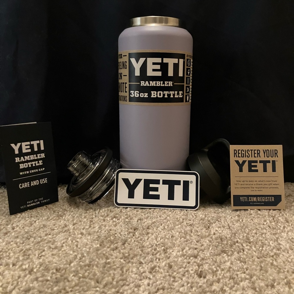 NWT Yeti 36OZ Bottle w/ Chug Cap